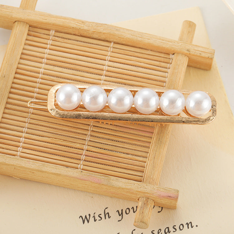 Slip-On Pearl Bow Hair Clip – Elegant Women’s Hair Accessory