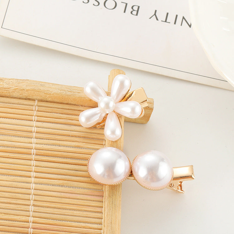 Slip-On Pearl Bow Hair Clip – Elegant Women’s Hair Accessory
